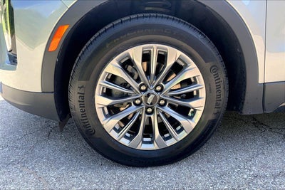 2025 Cadillac XT4 Premium Luxury