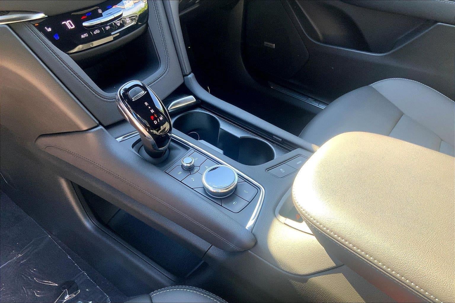 2026 Cadillac XT5 Sport