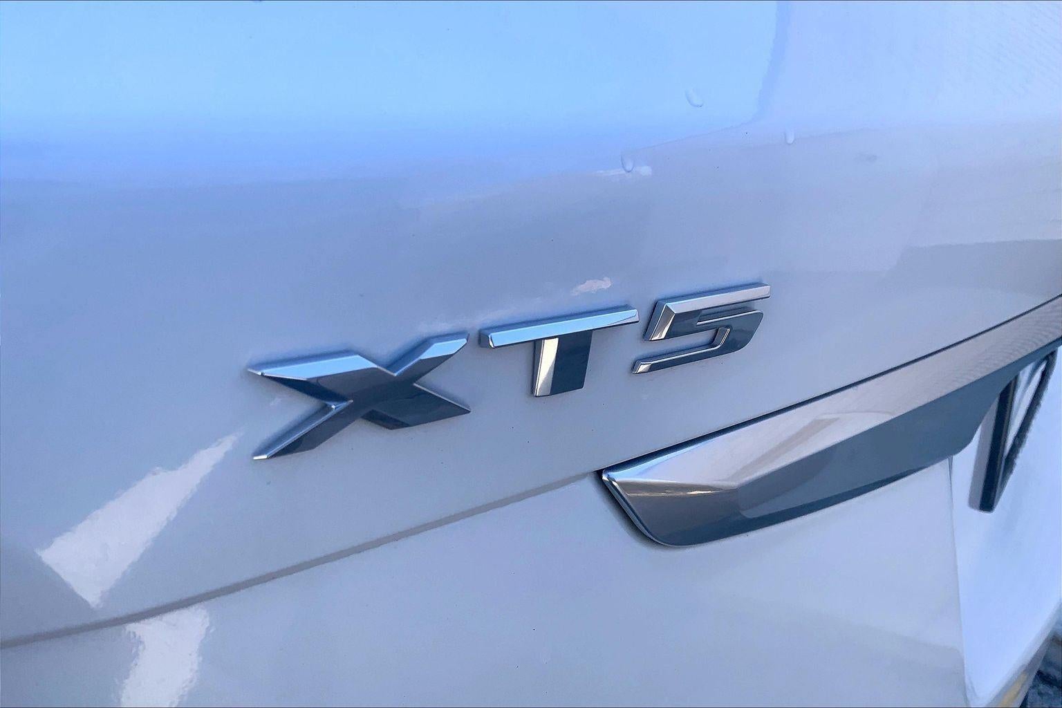 2021 Cadillac XT5 Sport