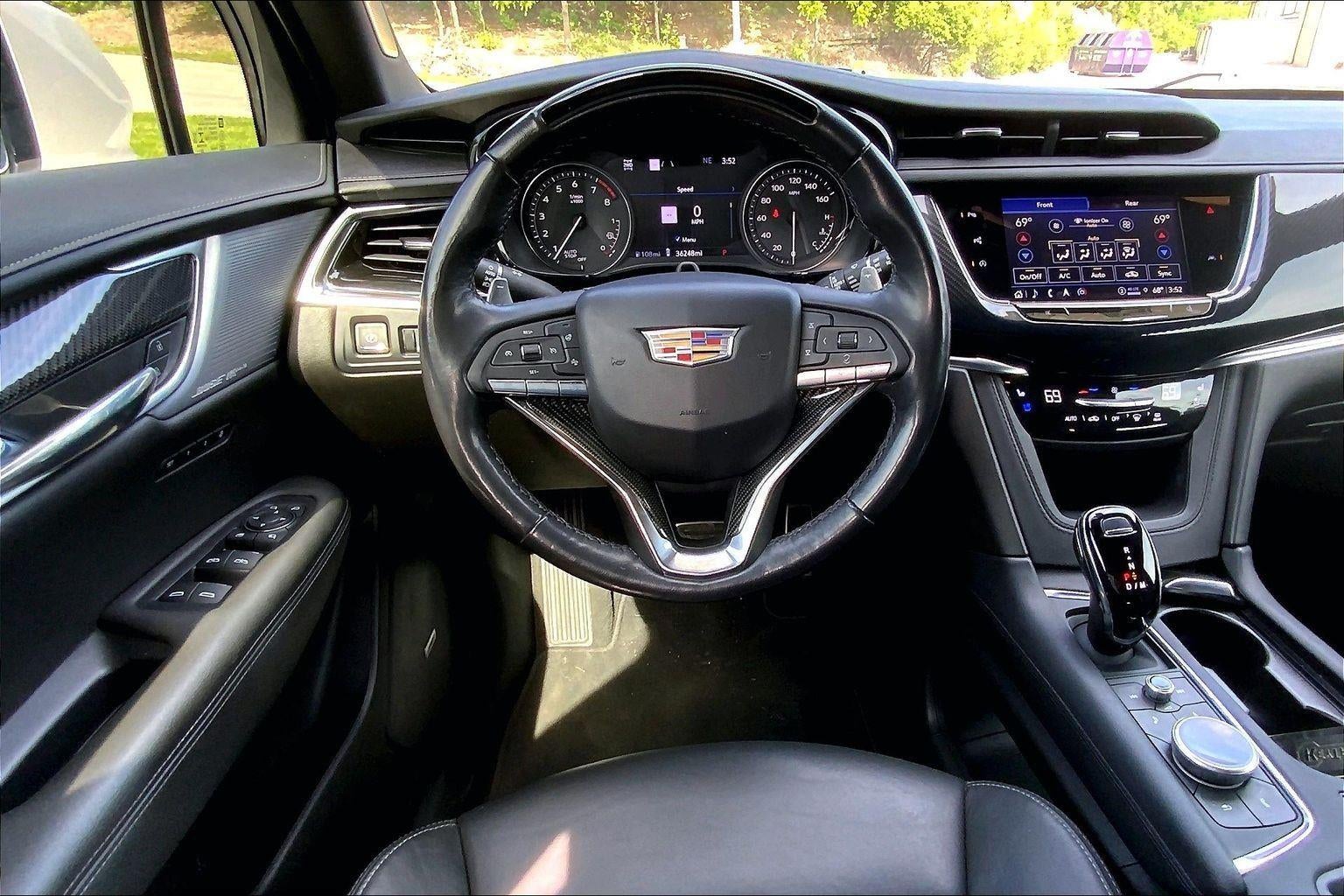 2023 Cadillac XT6 Sport