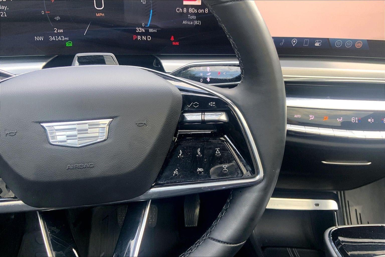 2025 Cadillac LYRIQ Luxury 3