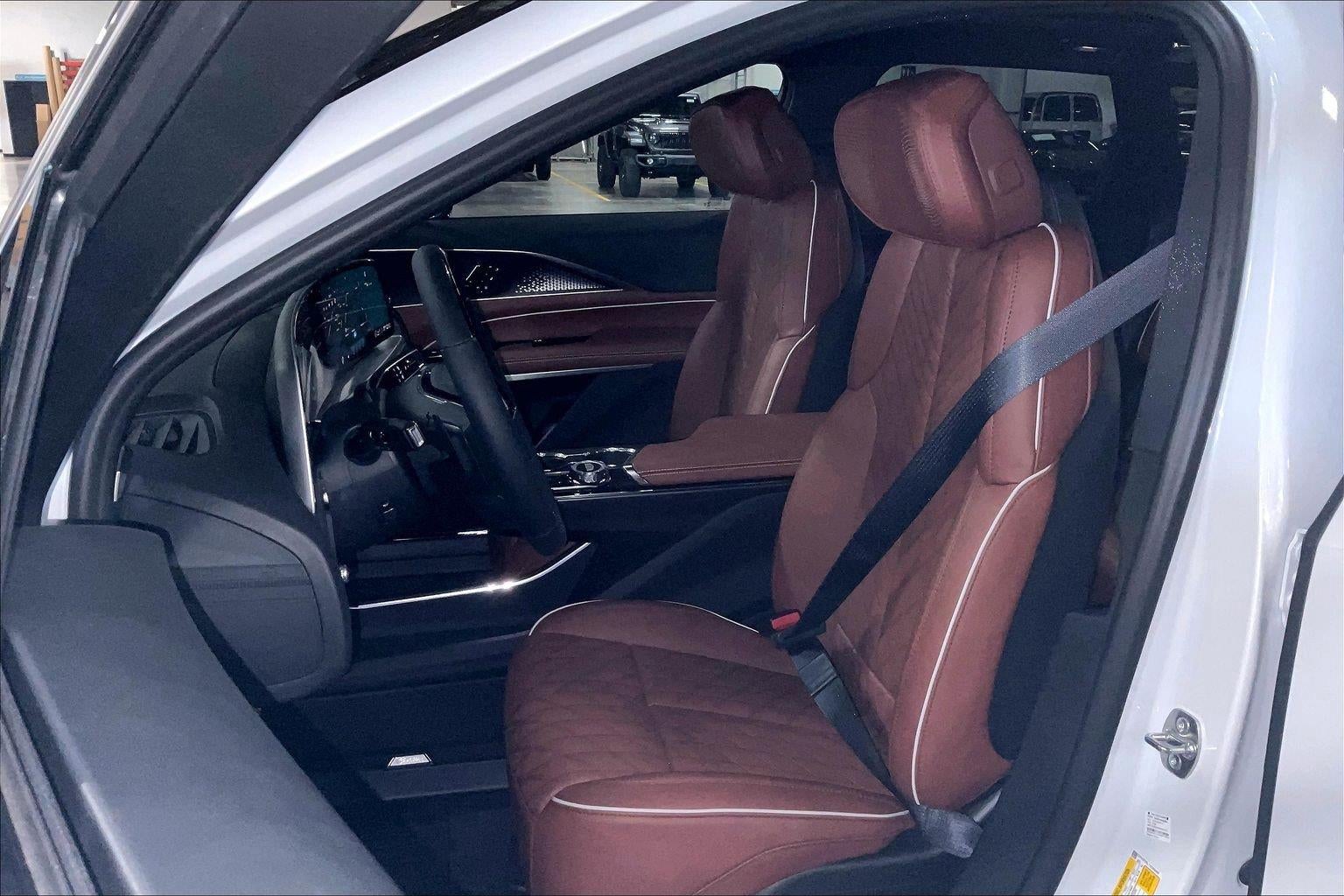 2027 Cadillac LYRIQ Signature Luxury