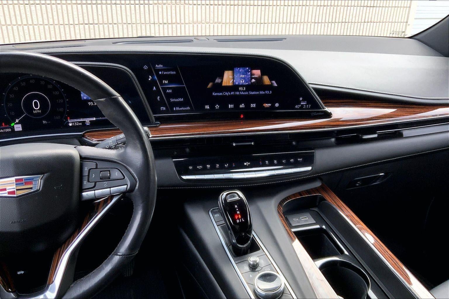 2023 Cadillac Escalade Luxury