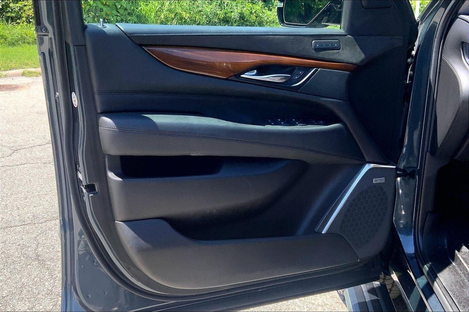 2020 Cadillac Escalade Premium Luxury
