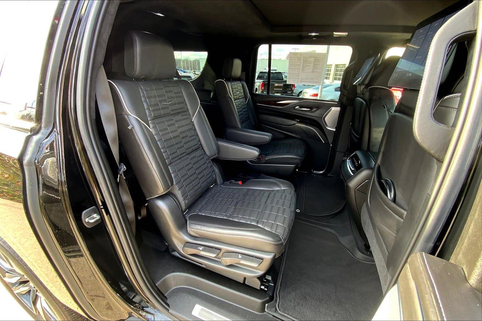 2021 Cadillac Escalade ESV Sport Platinum
