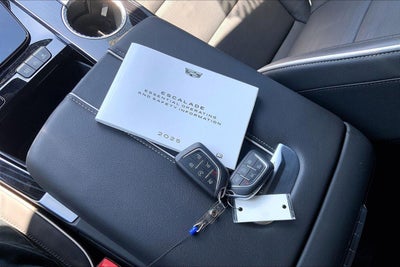 2025 Cadillac Escalade Sport