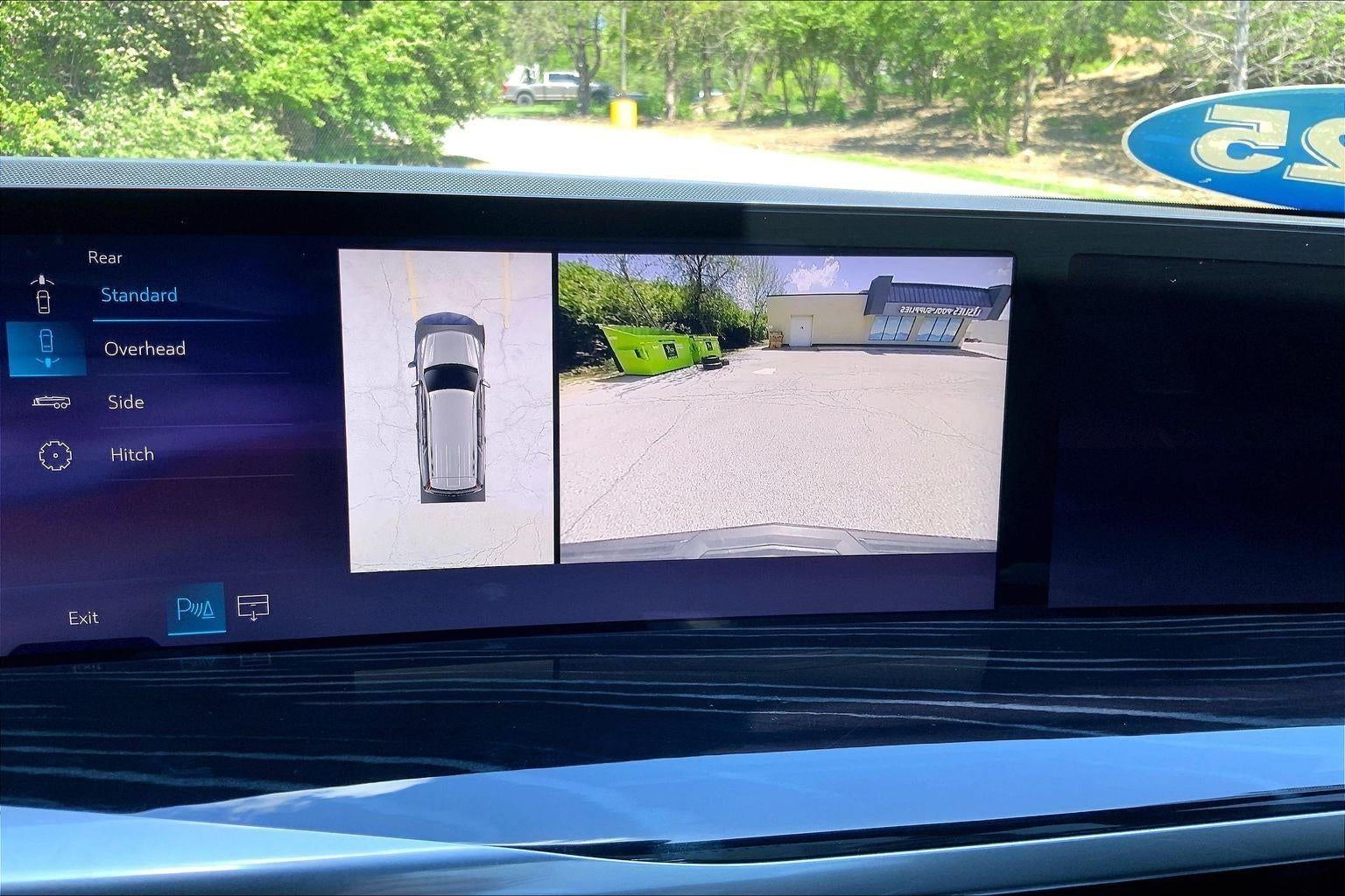 2025 Cadillac Escalade Sport