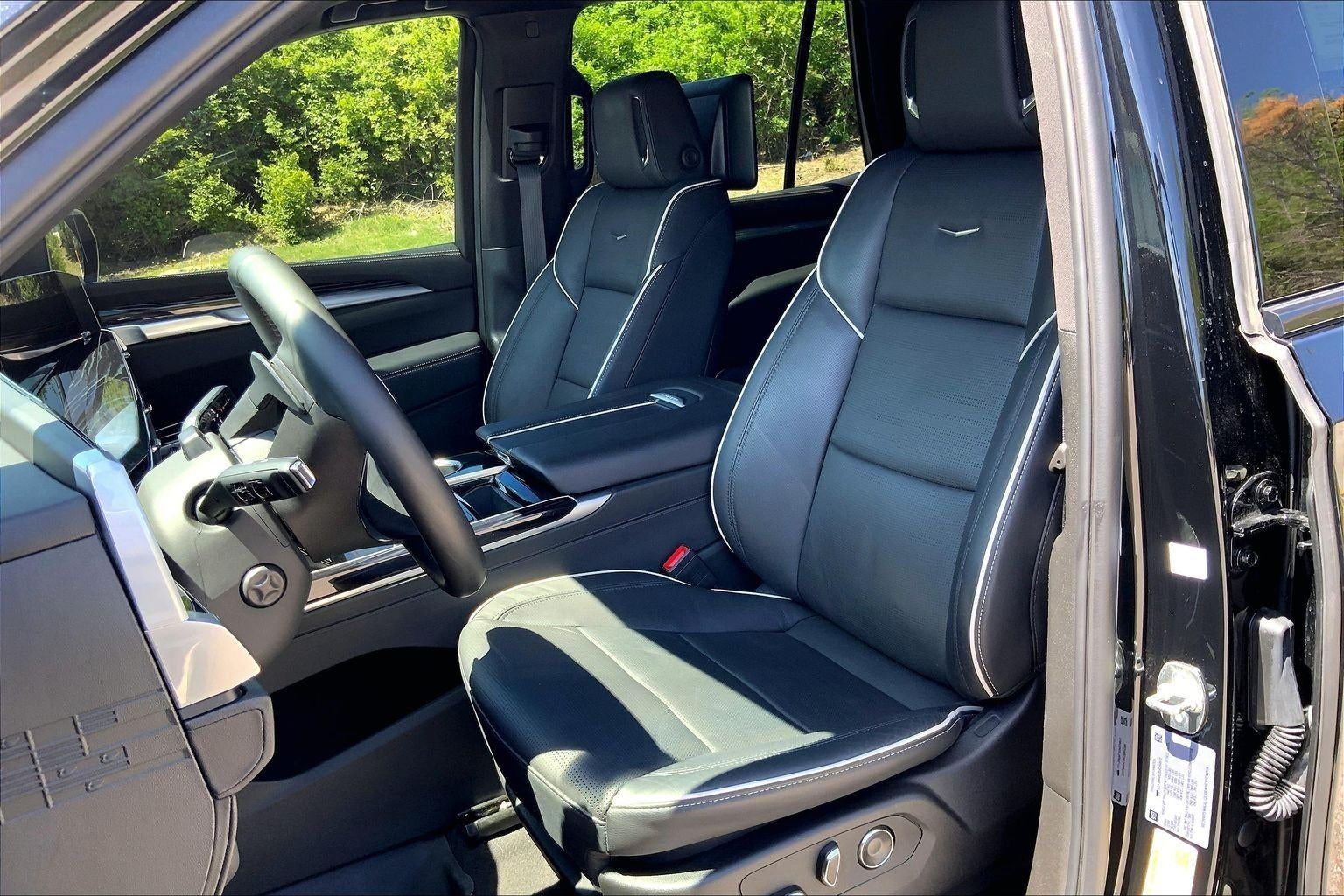 2025 Cadillac Escalade Sport