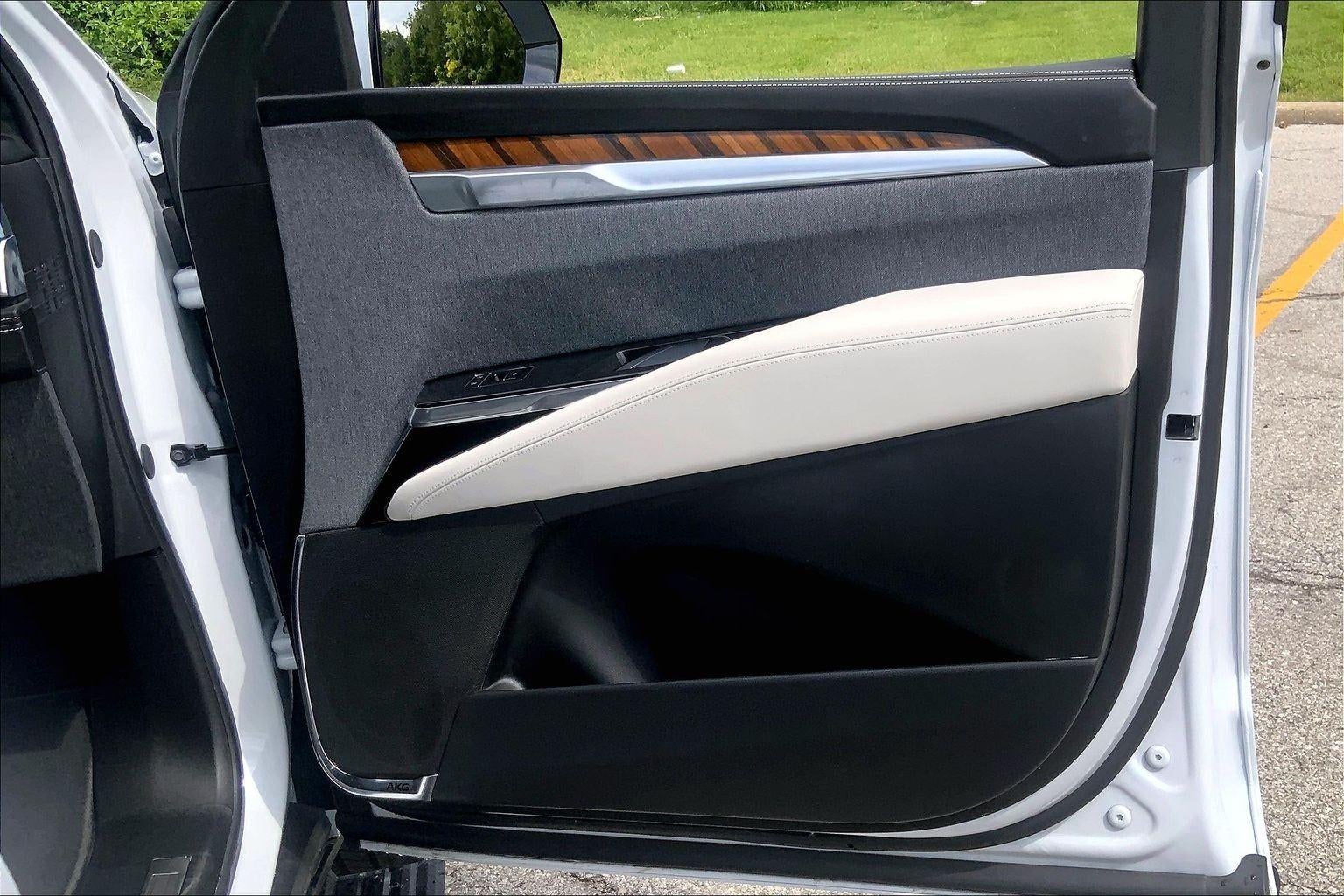 2026 Cadillac Escalade Platinum Sport