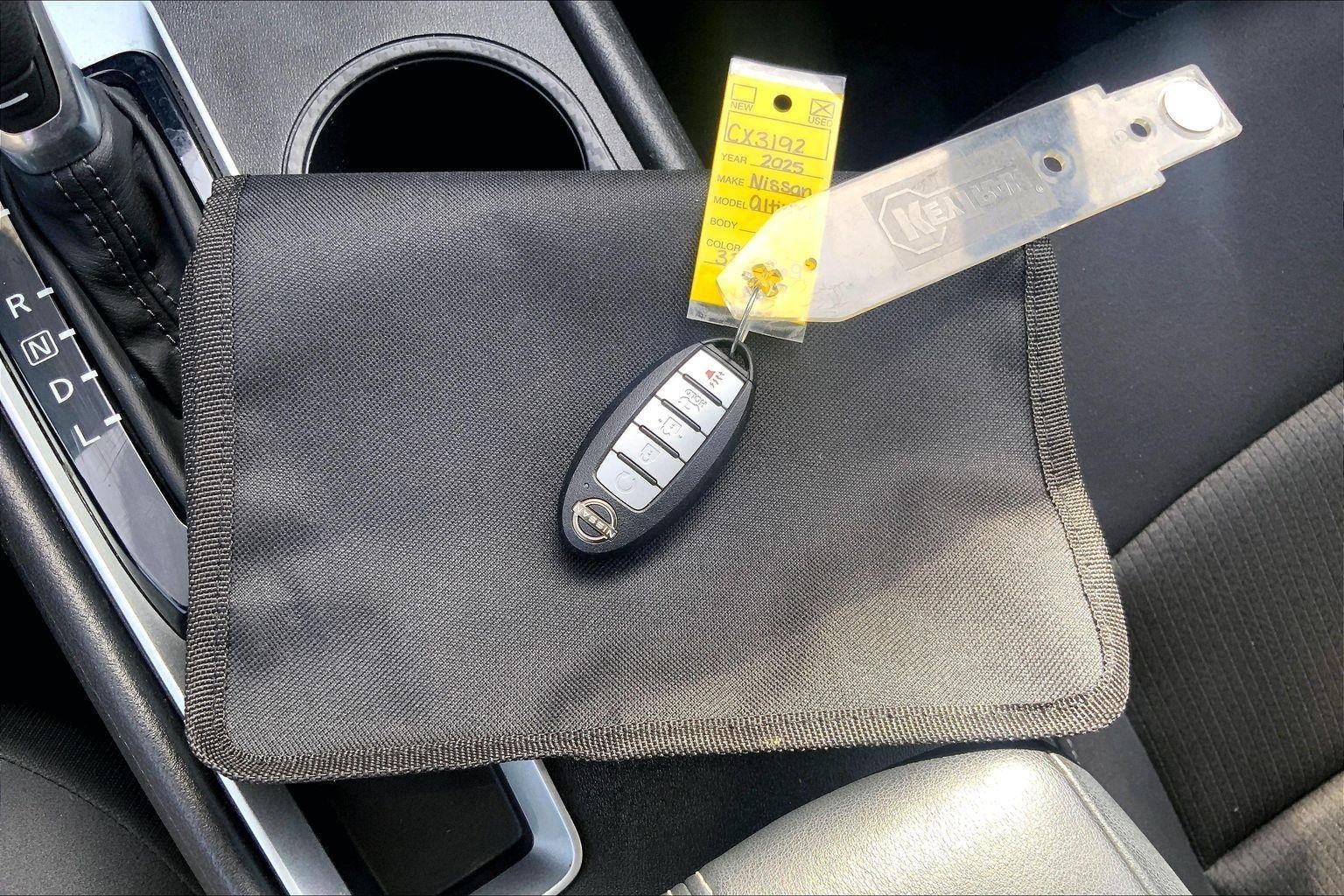 2025 Nissan Altima SV