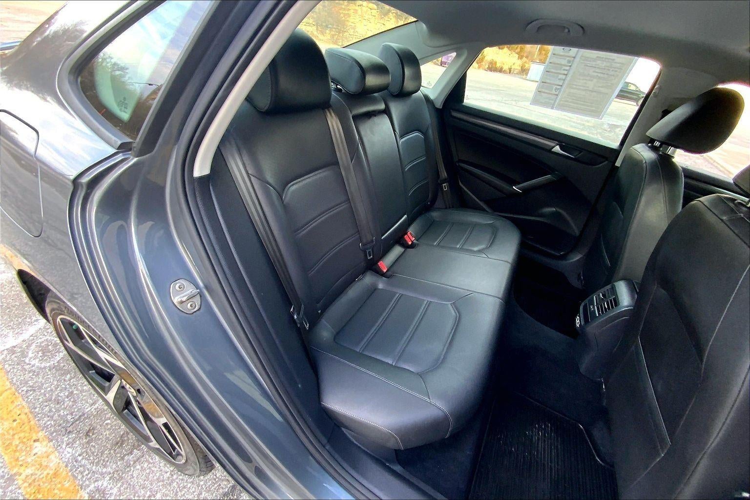 2020 Volkswagen Passat 2.0T R-Line