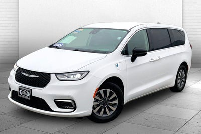 2024 Chrysler Pacifica Hybrid Select