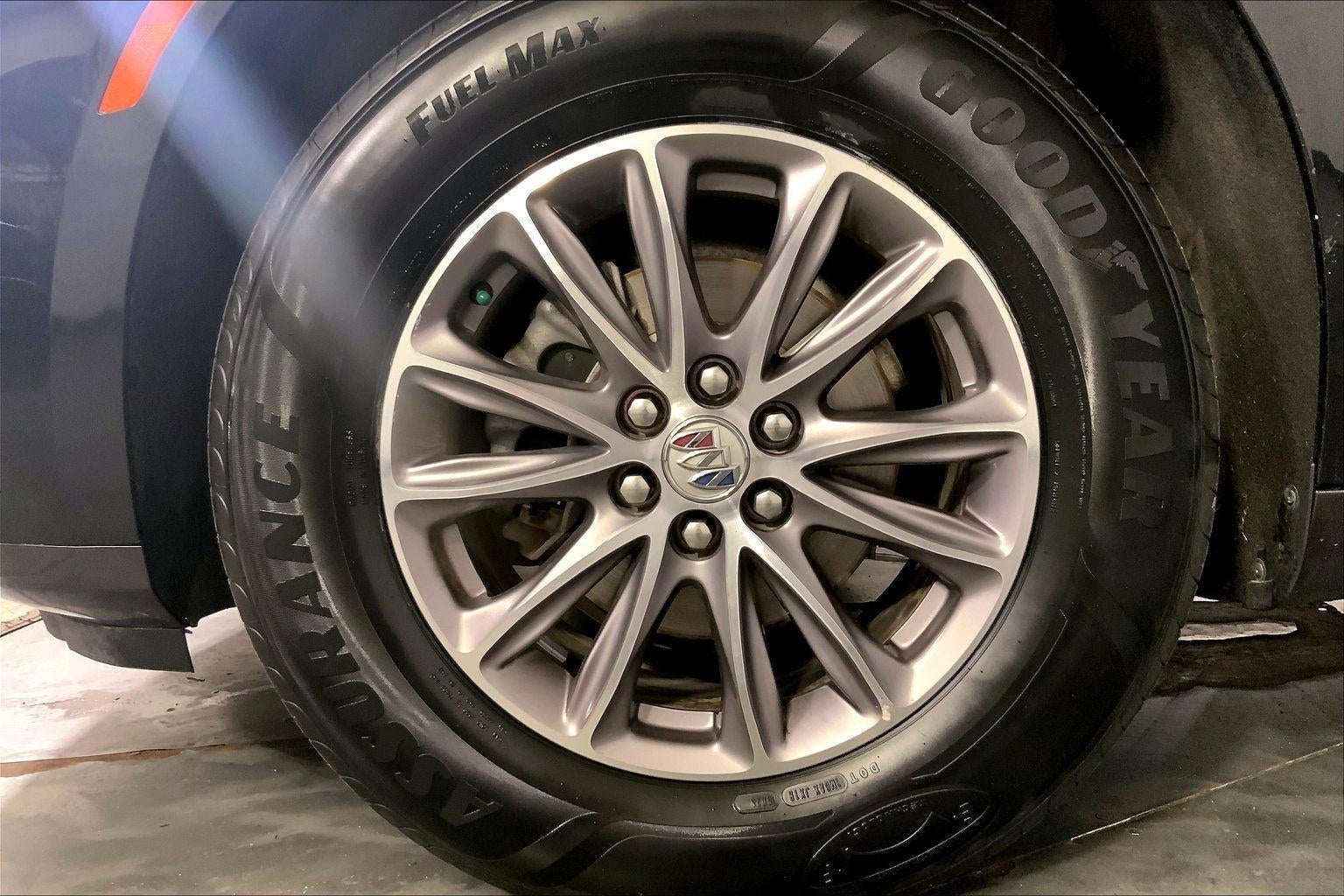 2023 Buick Enclave Essence