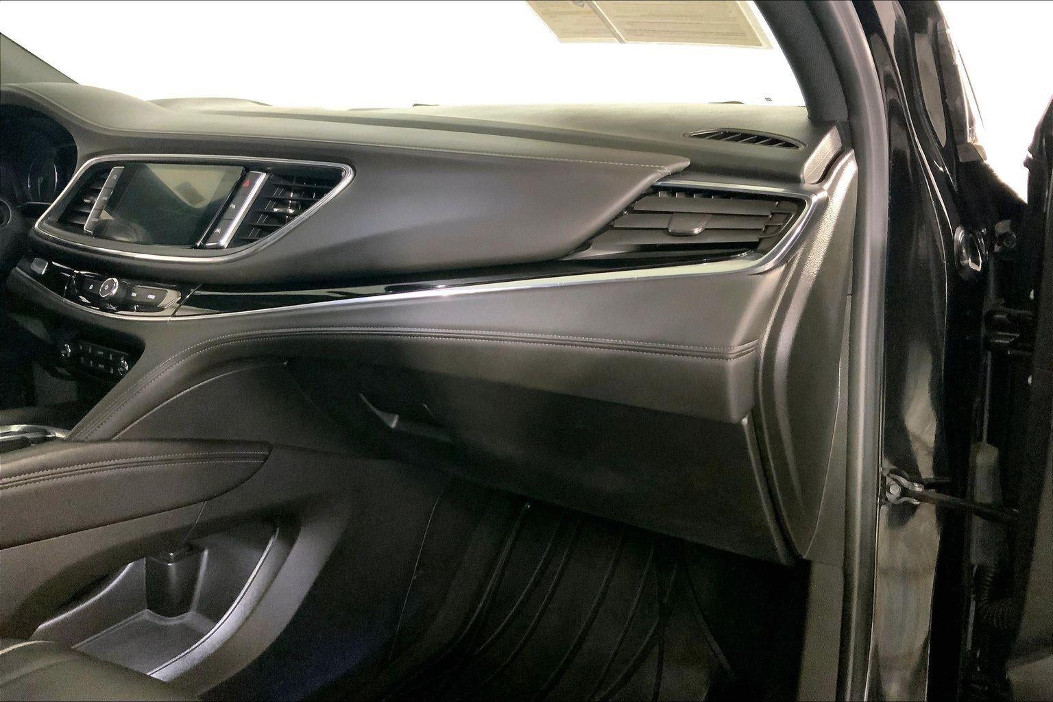 2022 Buick Enclave Avenir