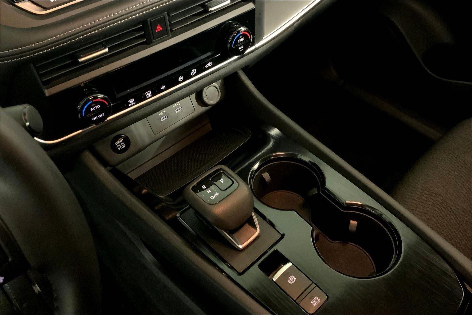 2025 Nissan Rogue SV