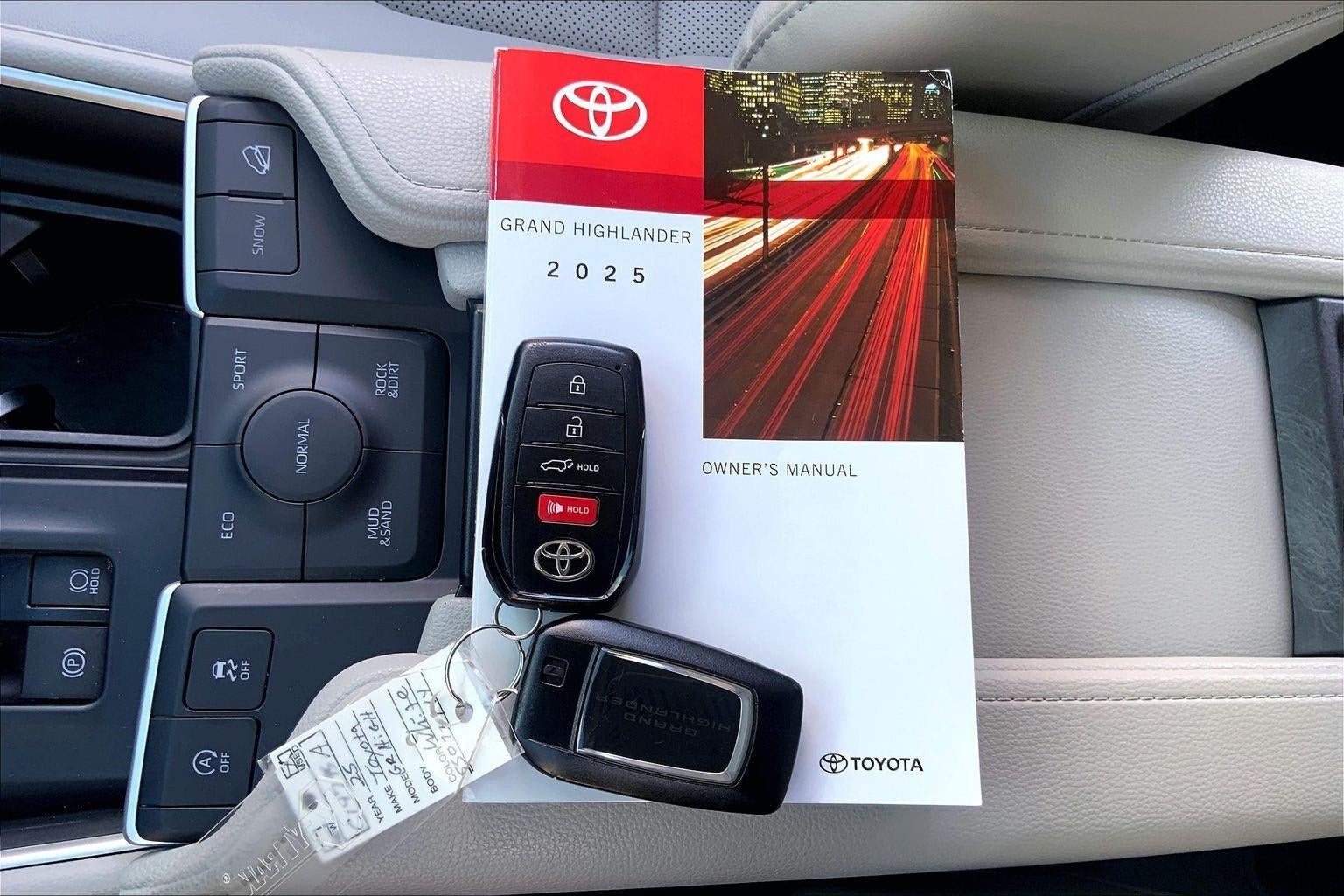 2025 Toyota Grand Highlander XLE