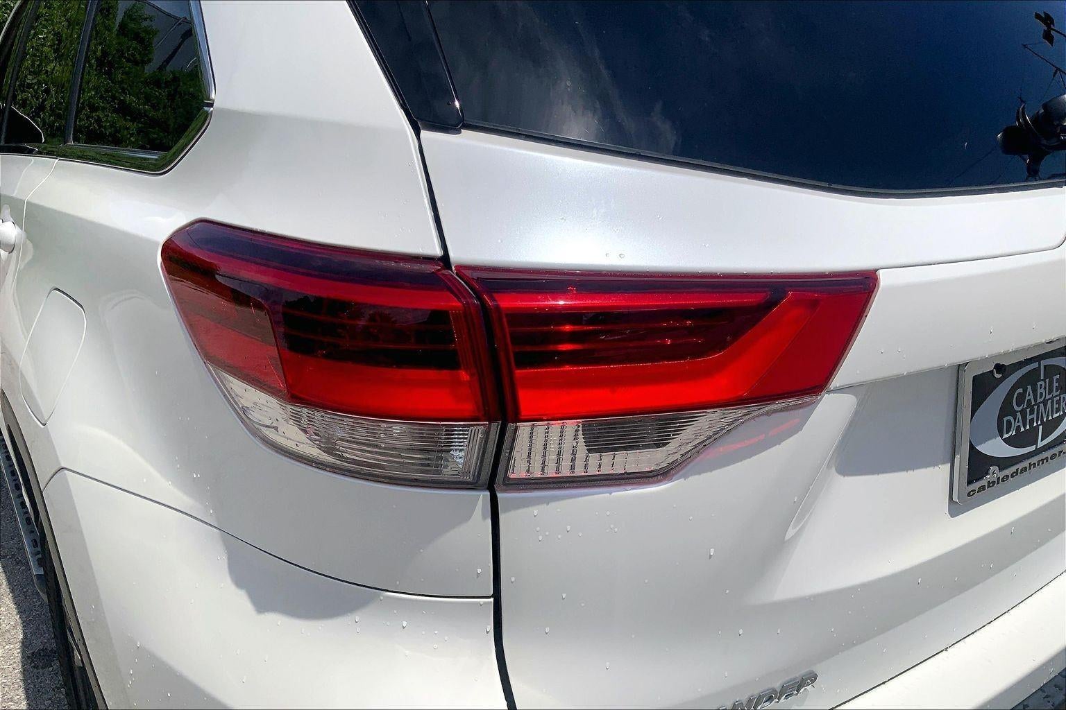 2019 Toyota Highlander LE