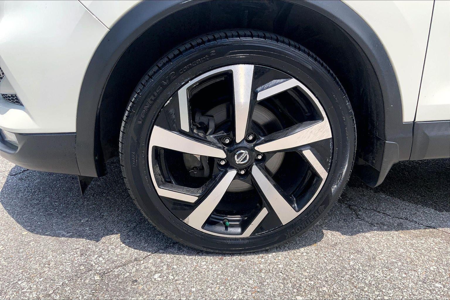2020 Nissan Rogue Sport SL
