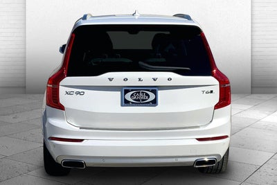 2021 Volvo XC90 Momentum