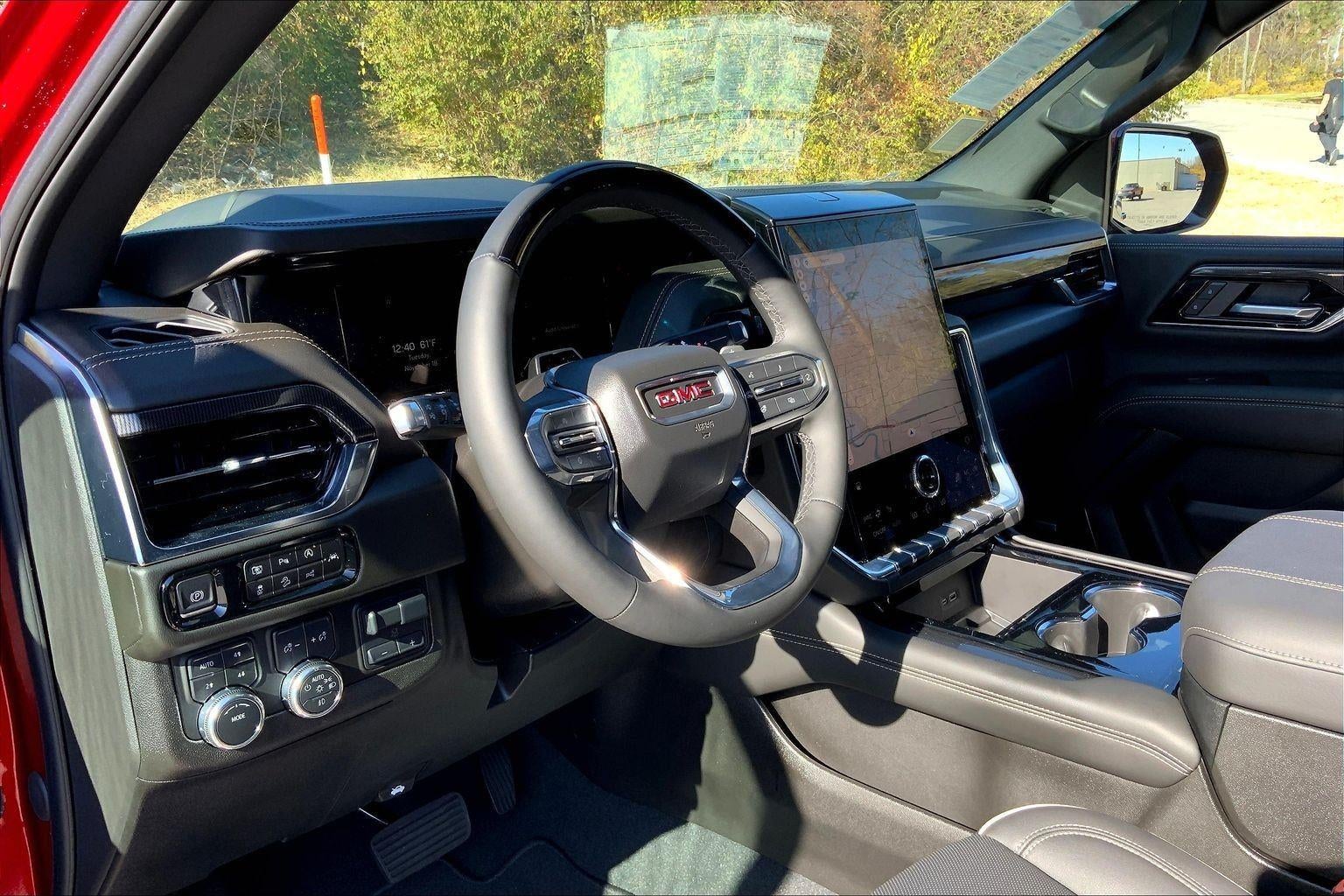 2025 GMC Yukon Elevation