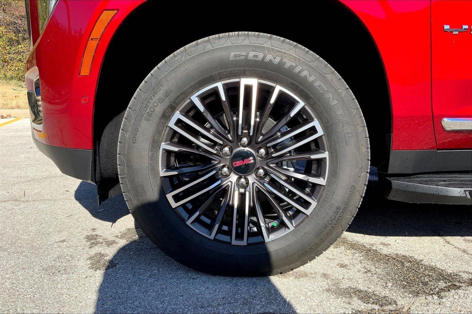 2025 GMC Yukon Elevation