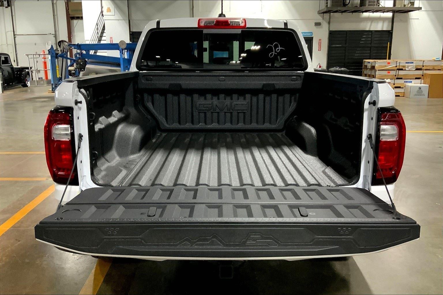 2025 GMC Canyon Elevation