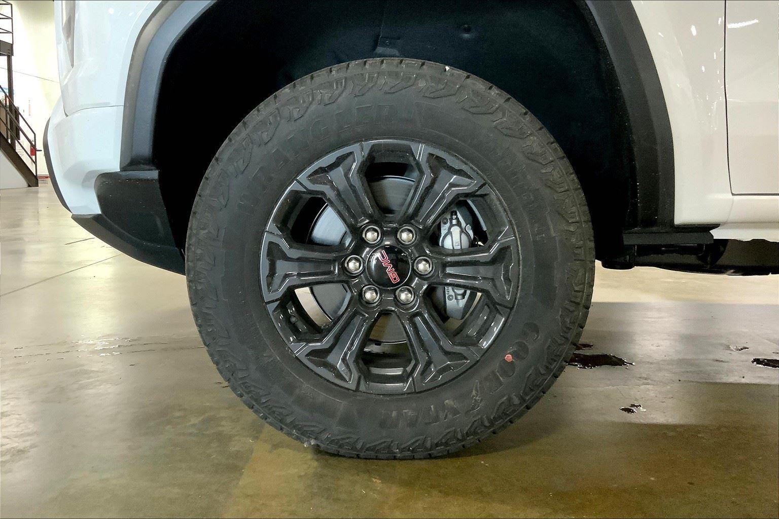 2025 GMC Canyon Elevation