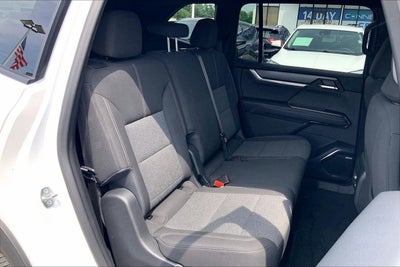 2025 GMC Acadia Elevation