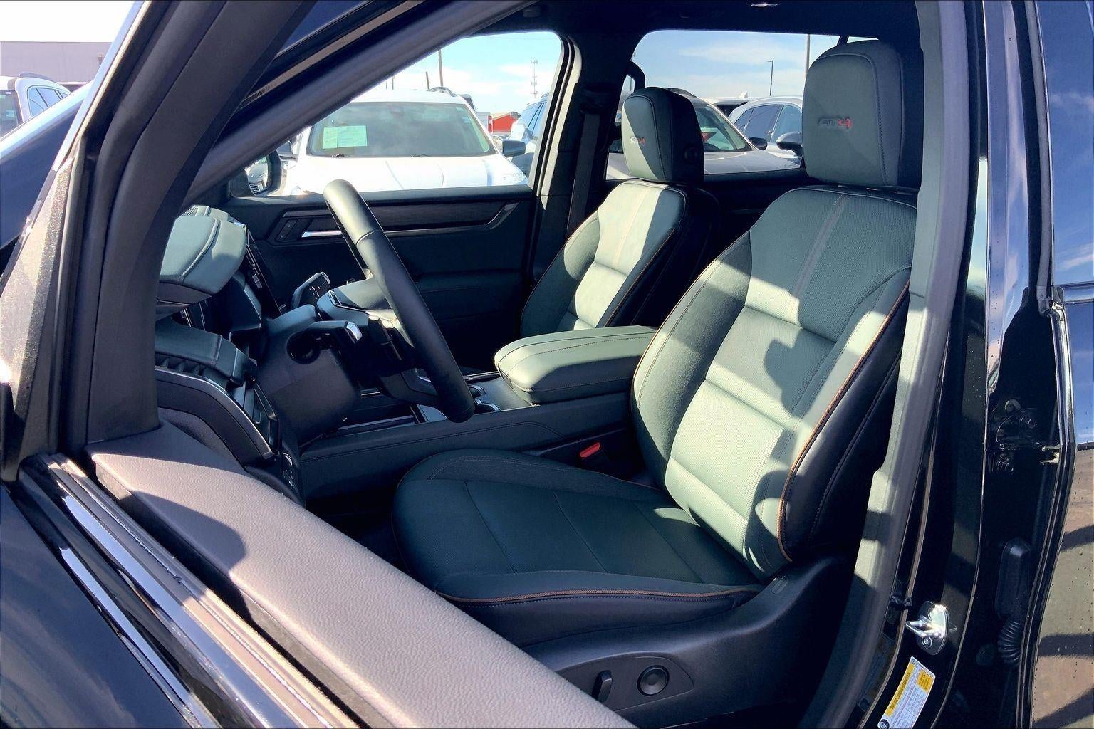2026 GMC Acadia AT4