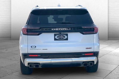 2024 GMC Acadia Denali