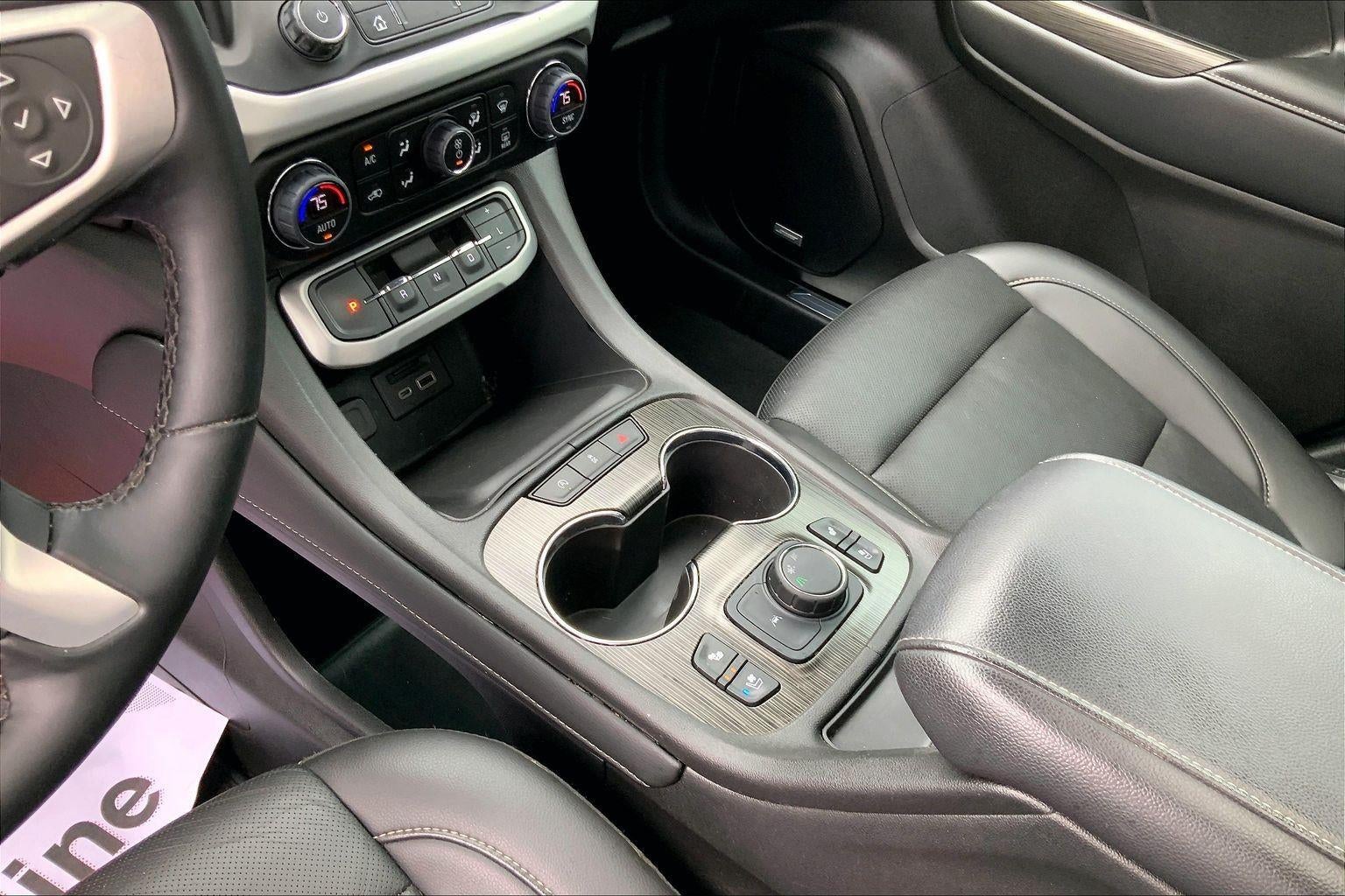 2023 GMC Acadia SLT