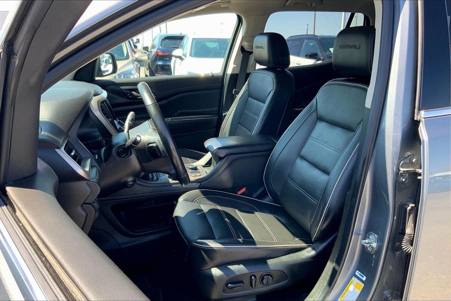 2020 GMC Acadia Denali