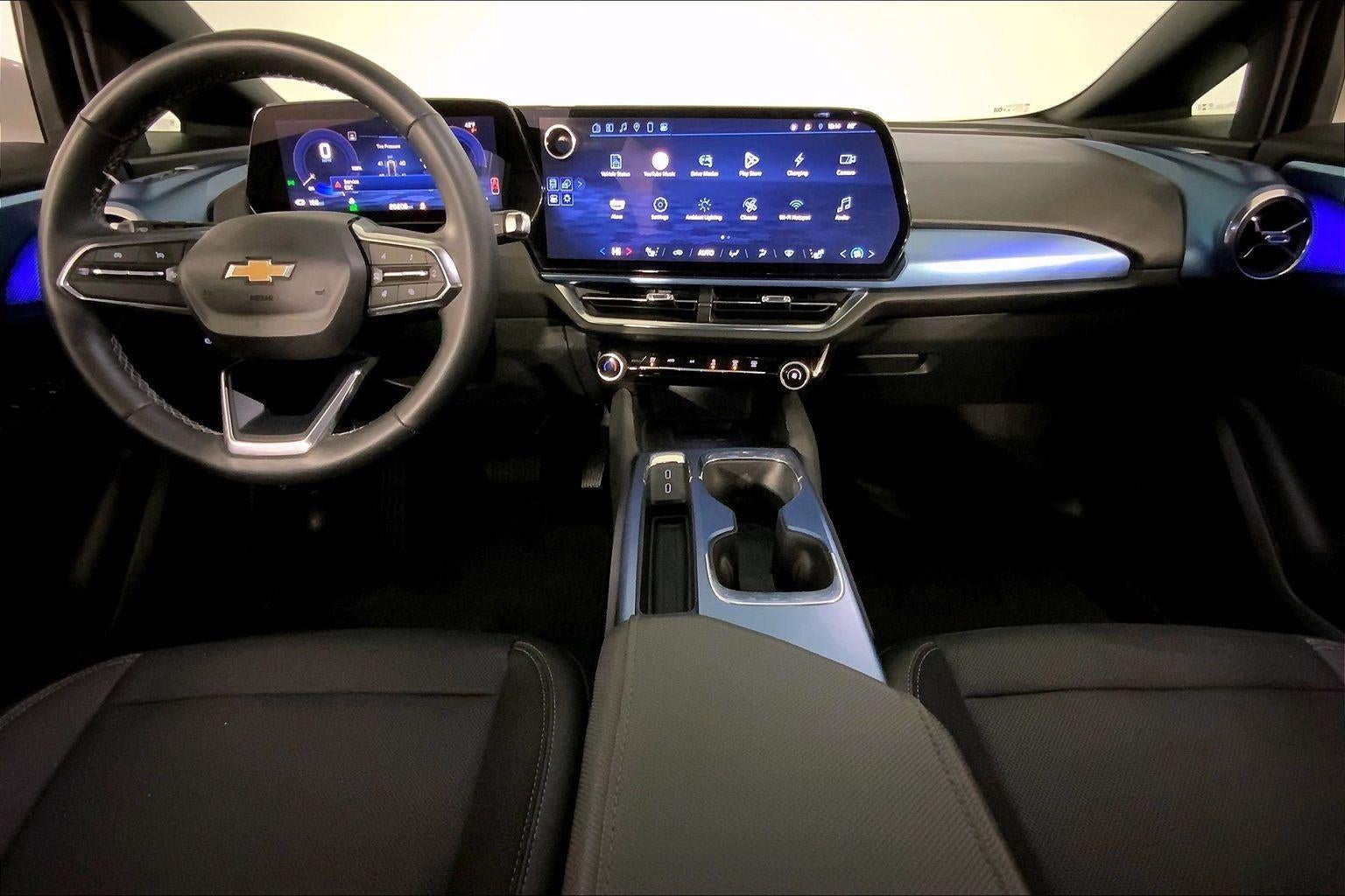 2025 Chevrolet Equinox EV LT