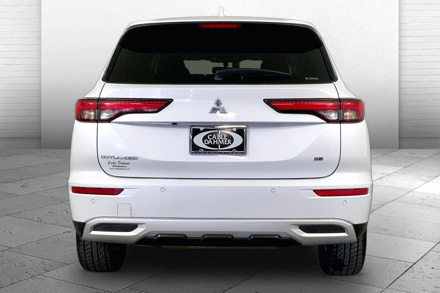2024 Mitsubishi Outlander SE