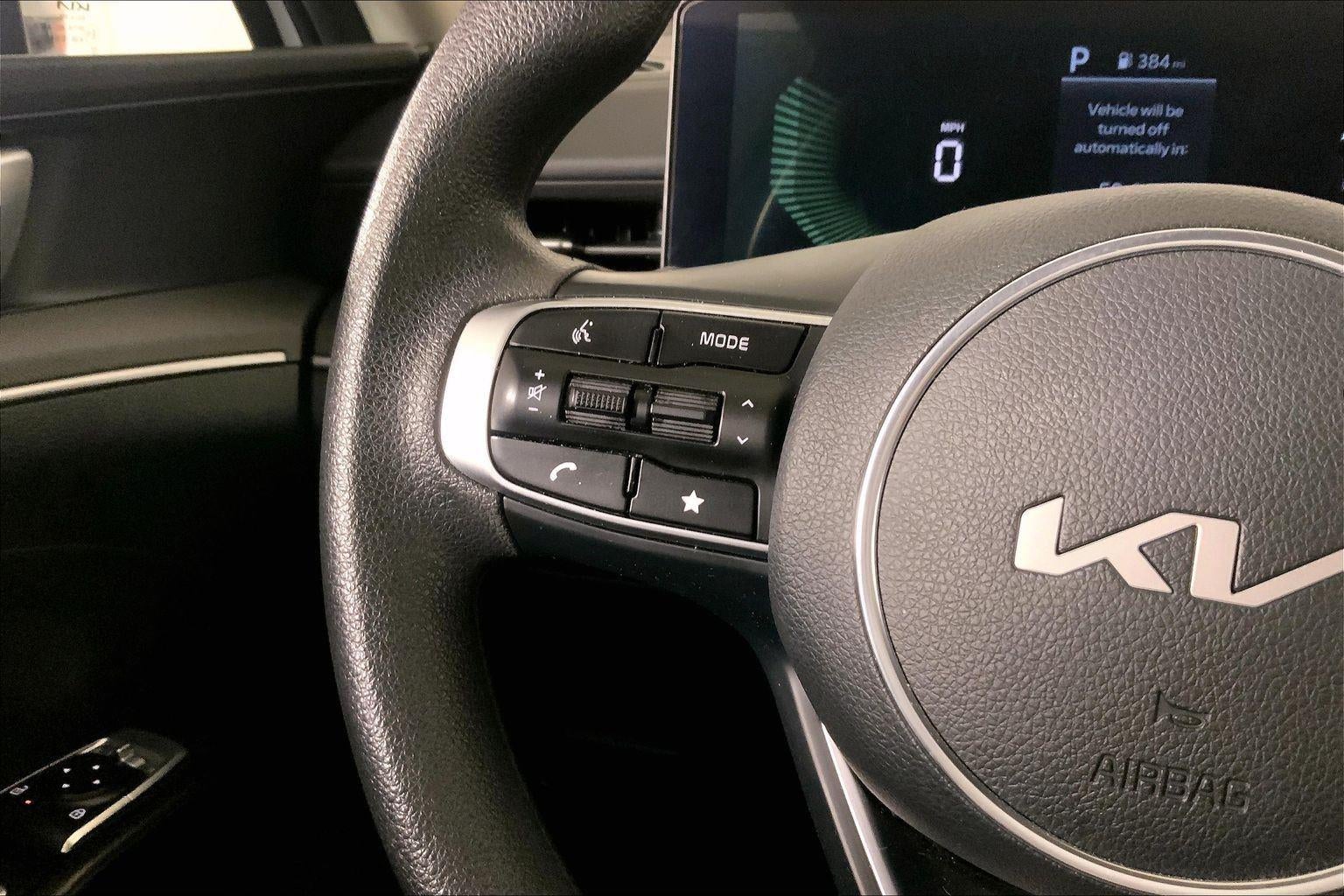 2025 Kia K5 LXS