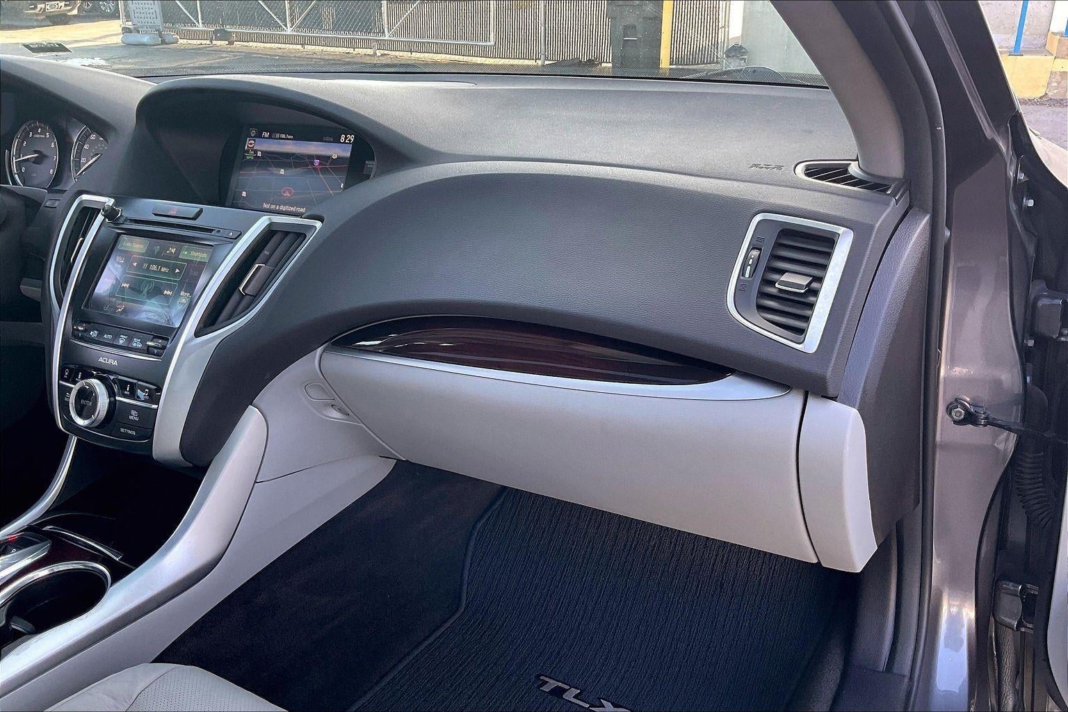 2017 Acura TLX V6 w/Technology Pkg