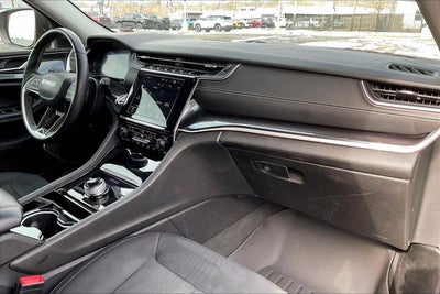 2022 Jeep Grand Cherokee L Laredo