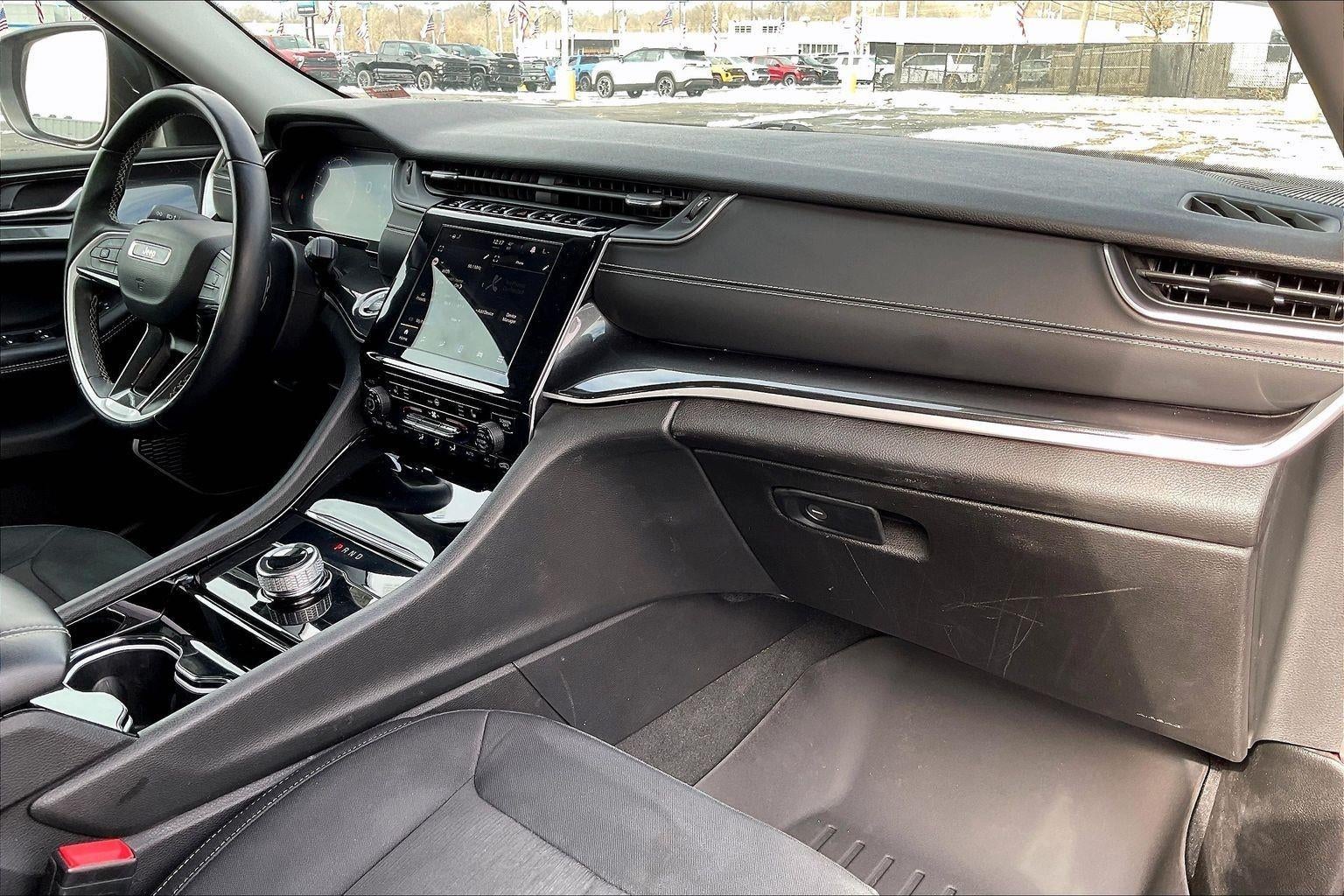 2022 Jeep Grand Cherokee L Laredo