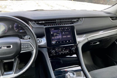 2022 Jeep Grand Cherokee L Laredo