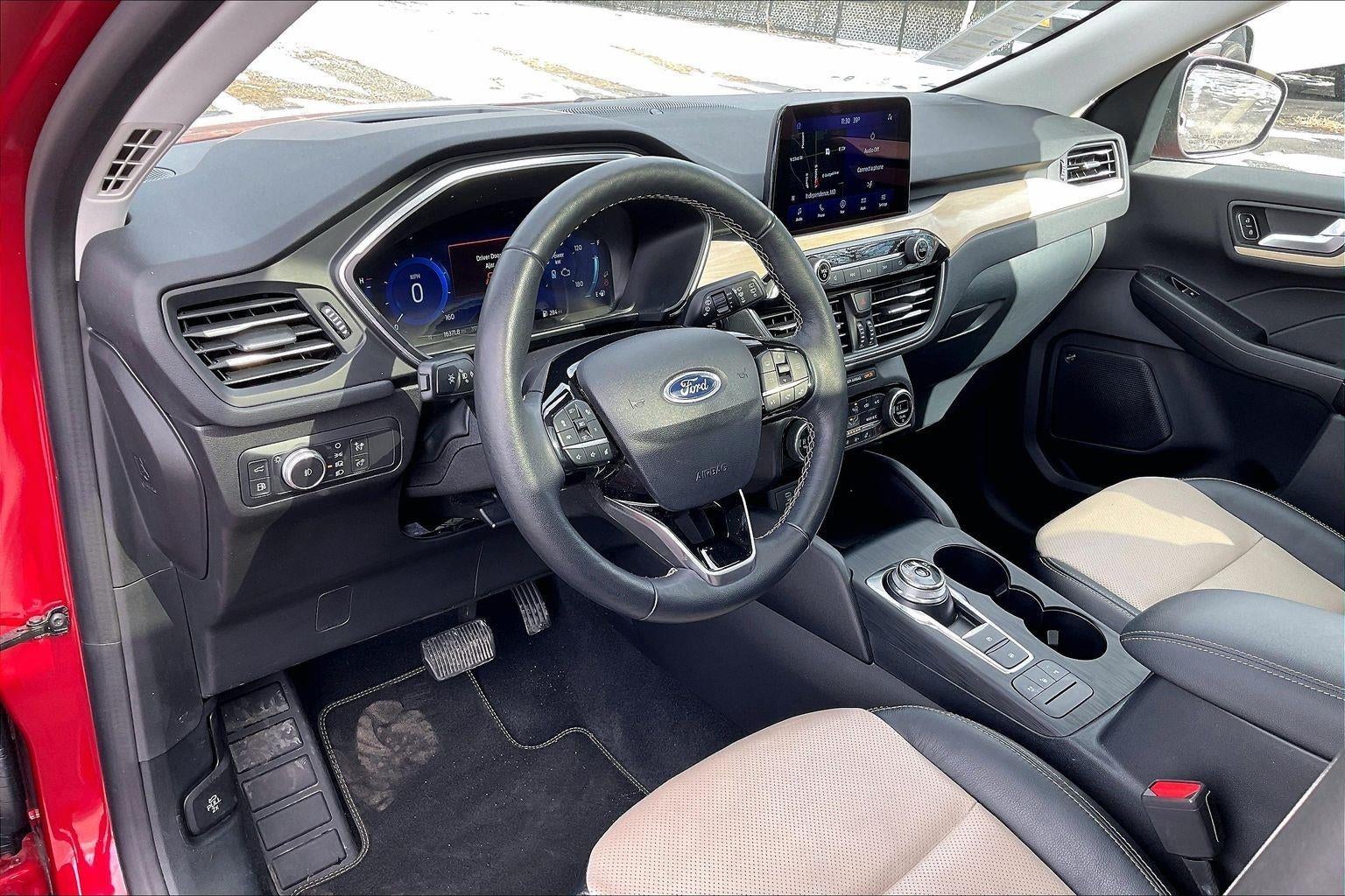 2021 Ford Escape Titanium Hybrid