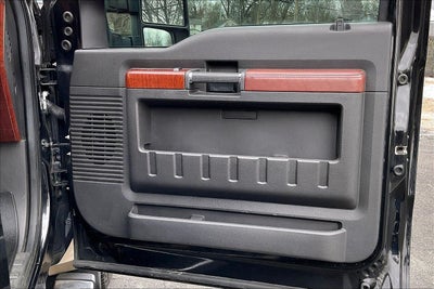 2013 Ford Super Duty F-450 DRW Platinum