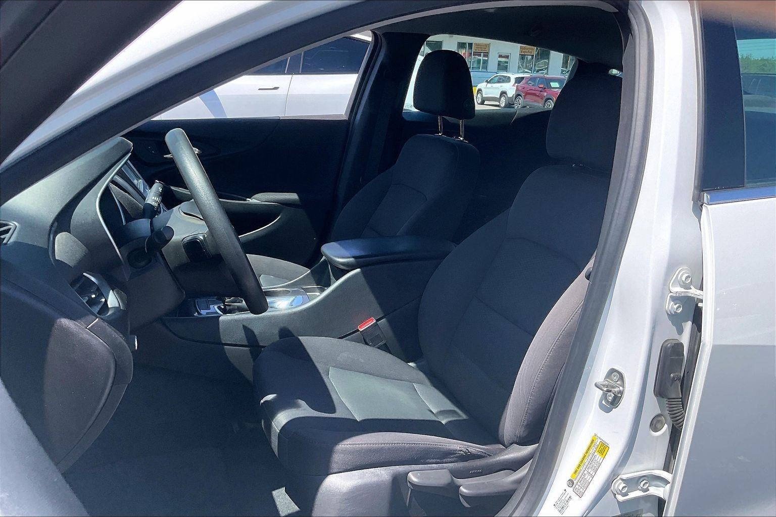 2017 Chevrolet Malibu LS