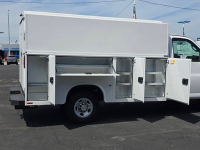 2025 Chevrolet Express Cutaway 3500 1WT