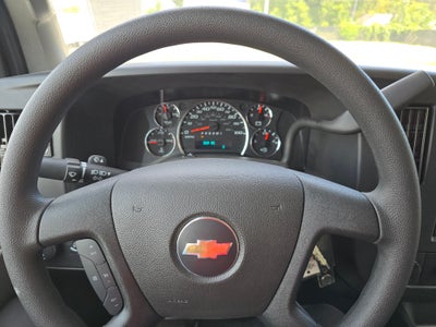 2025 Chevrolet Express Cutaway 3500 1WT