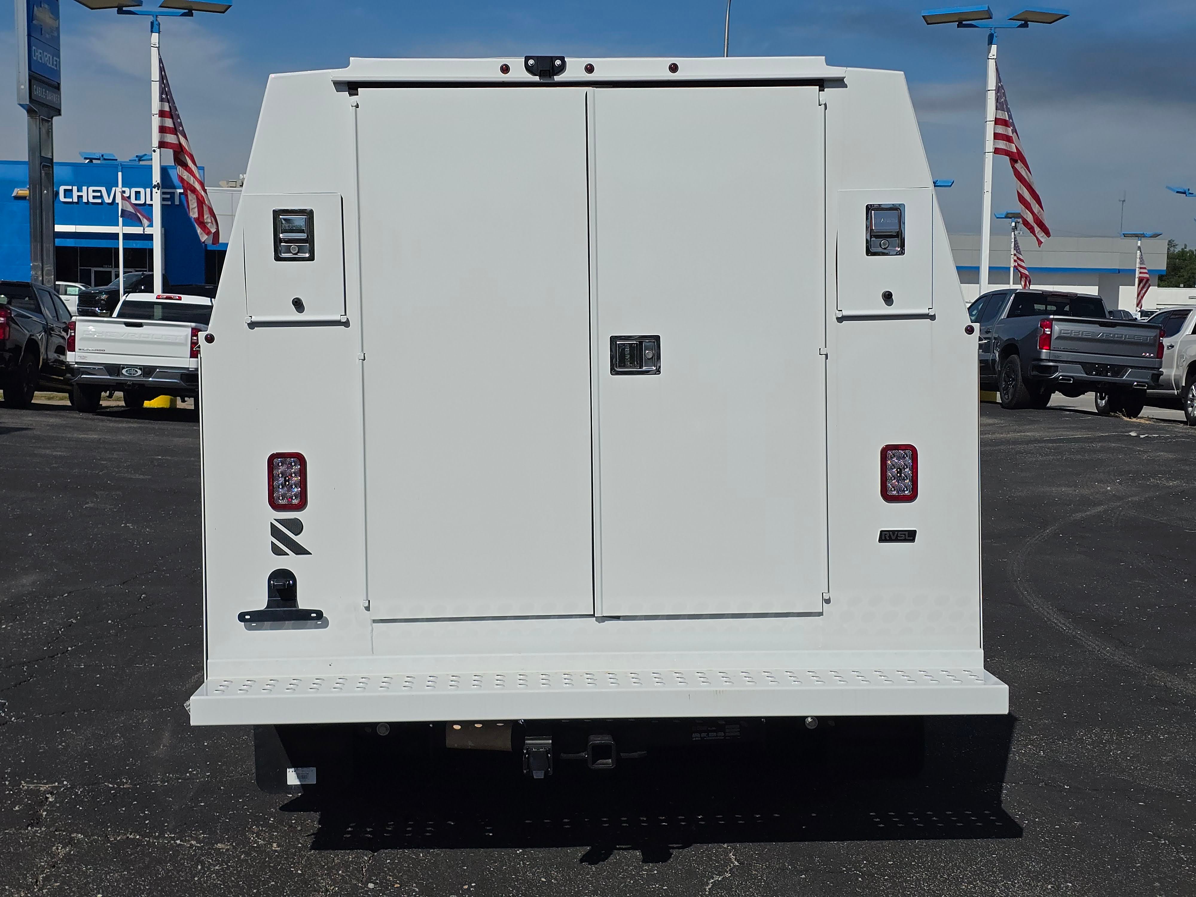 2025 Chevrolet Express Cutaway 3500 1WT