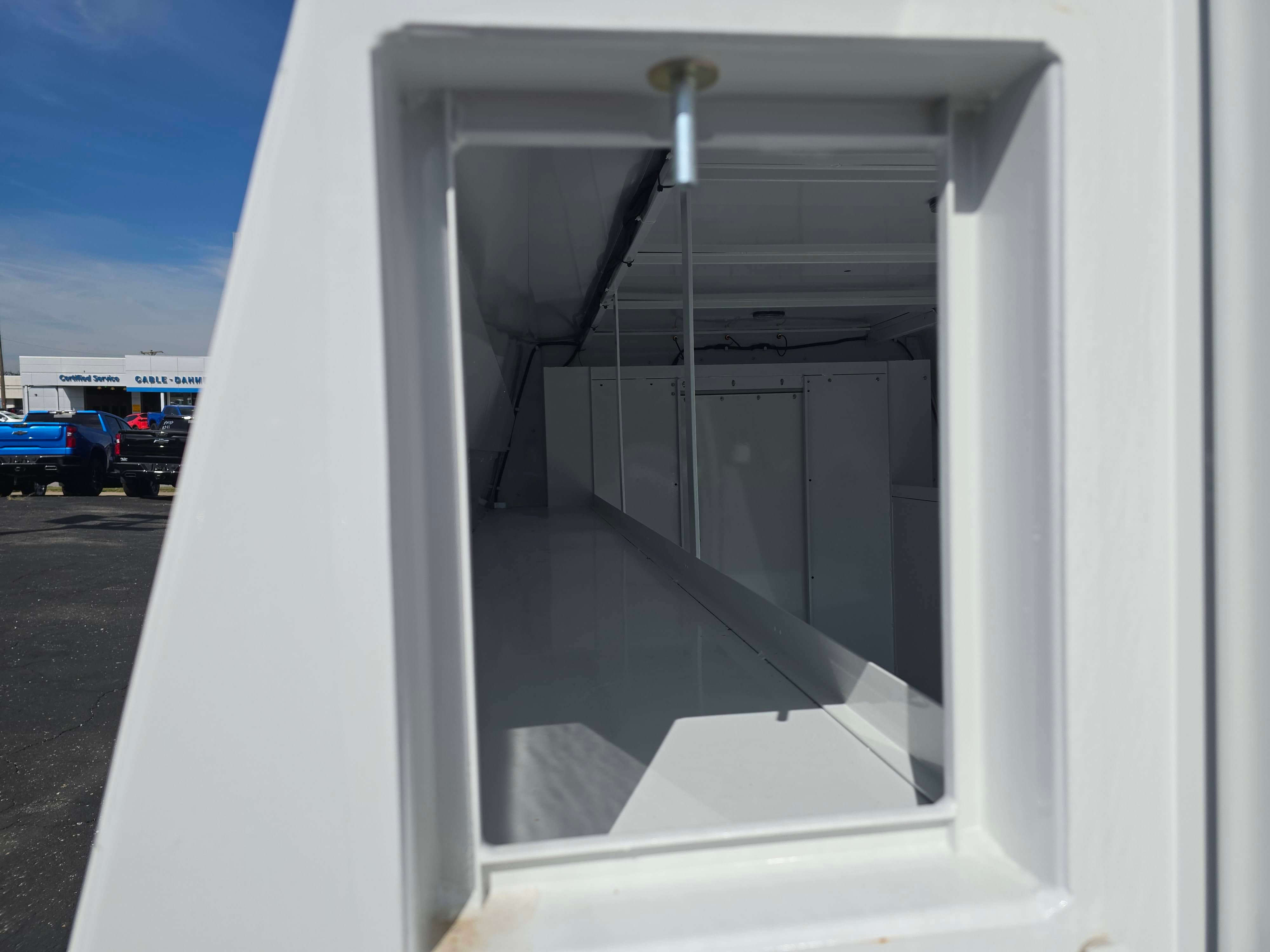 2025 Chevrolet Express Cutaway 3500 1WT