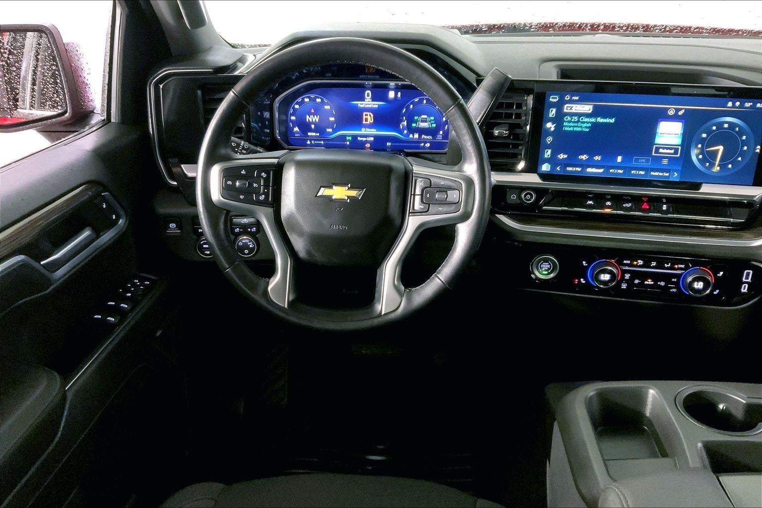 2022 Chevrolet Silverado 1500 LT (2FL)