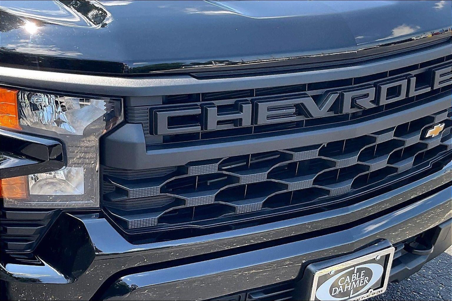 2025 Chevrolet Silverado 1500 Custom