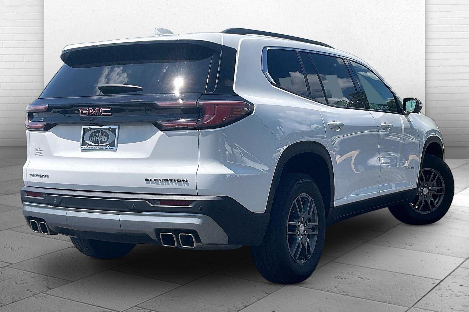 2025 GMC Acadia Elevation