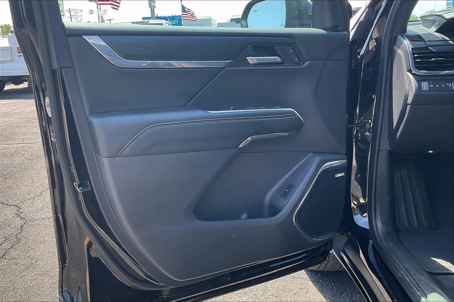 2024 GMC Acadia Elevation